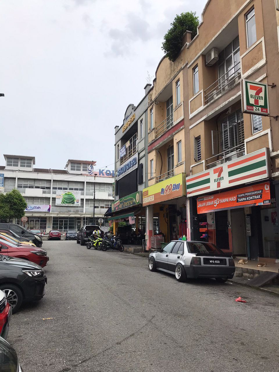 3 Storey Shoplot Taman Dato Ahmad Razali Ampang - photo 2