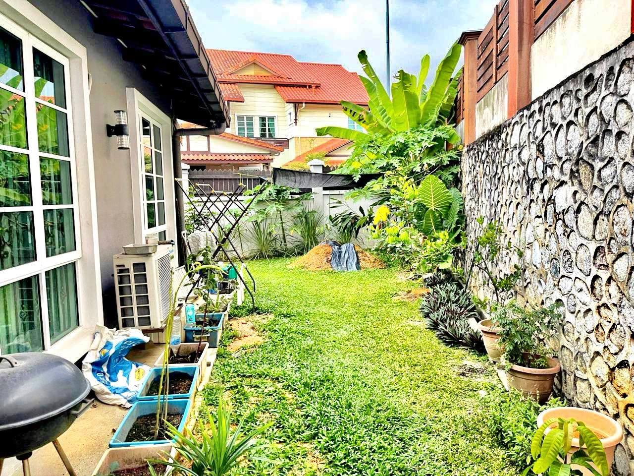 Corner Lot Semi D Avenue Lake Valley Cheras - photo 9
