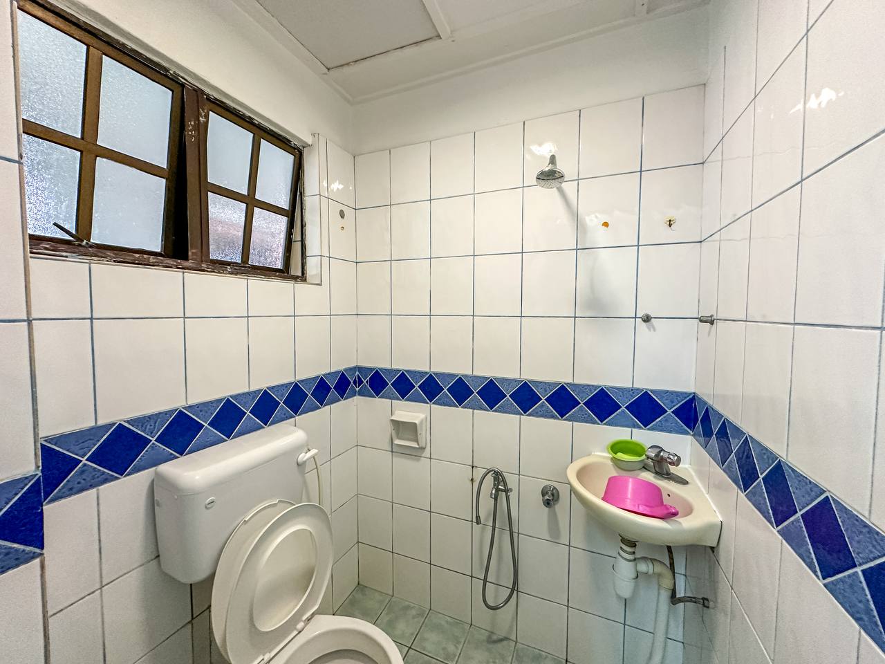 End Lot 2 Sty Teres Jalan Nova U5 Subang Bestari - photo 12