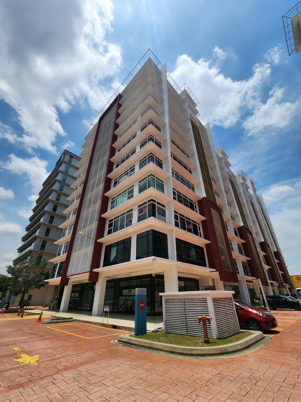 Corner Ground Floor Shoplot Oasis Square Damansara