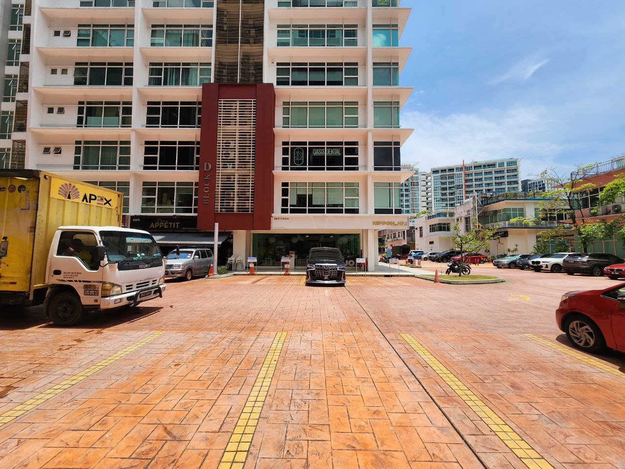 Corner Ground Floor Shoplot Oasis Square Damansara - photo 3