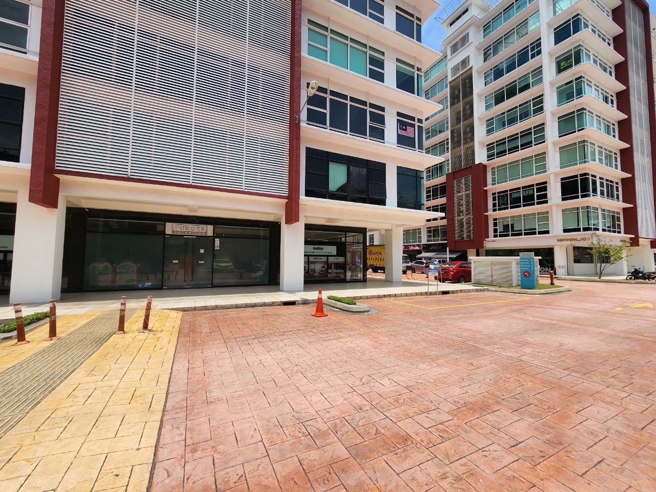 Corner Ground Floor Shoplot Oasis Square Damansara - photo 8