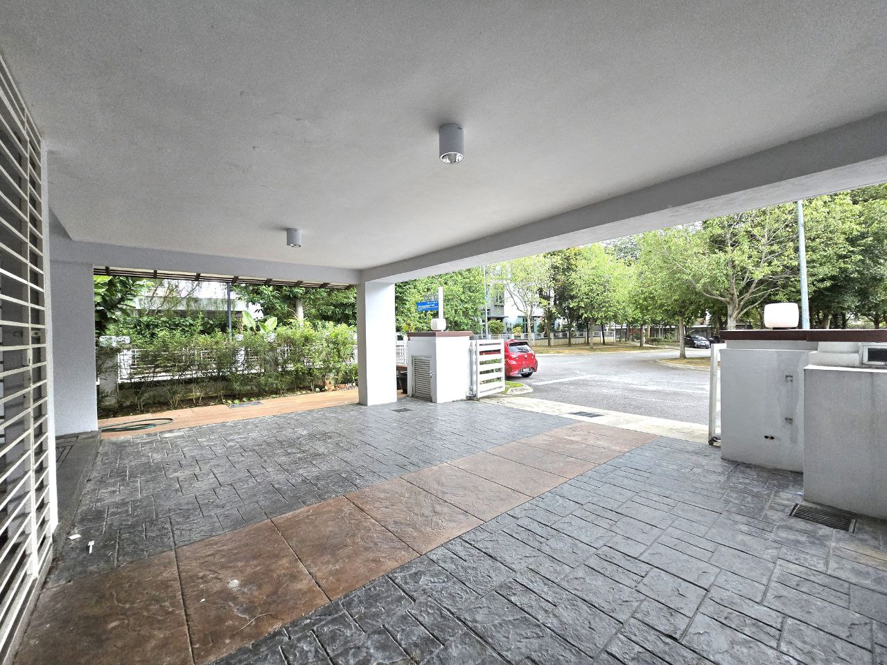 End Lot Unit 2 And Half Sty Presint 16 Putrajaya - photo 3