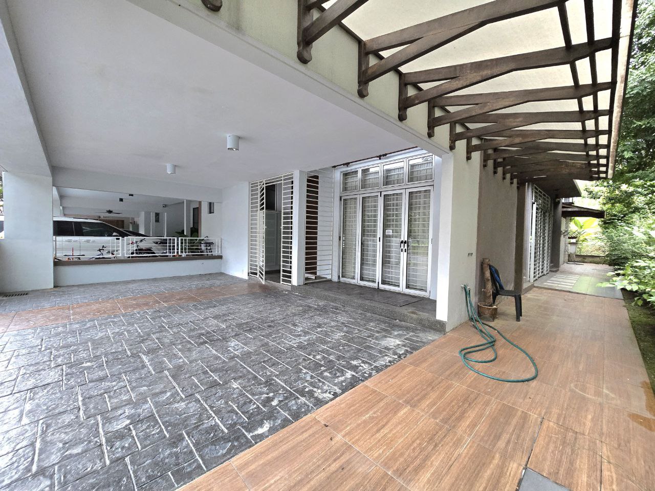 End Lot Unit 2 And Half Sty Presint 16 Putrajaya - photo 4