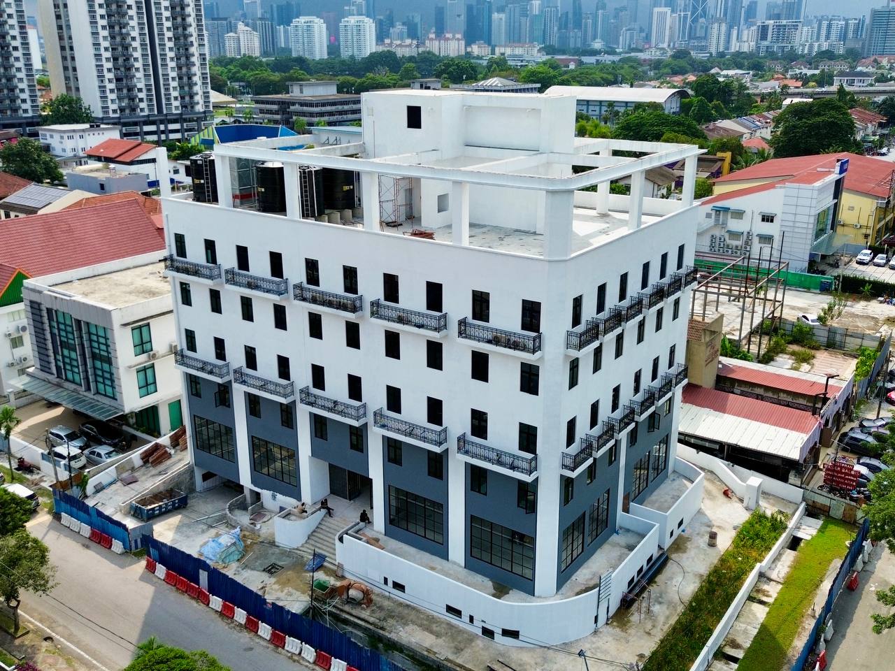6 Sty Shoplot Hotel Taman Ampang Utama - photo 3