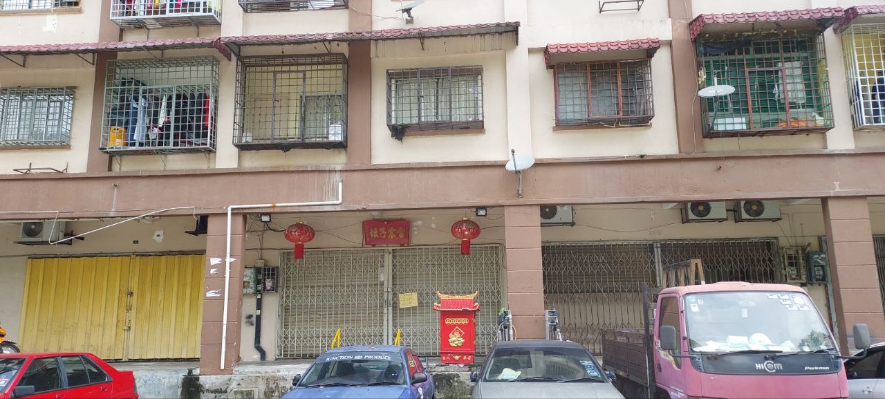Ground Floor Shoplot Bukit Pandan Cheras - photo 1