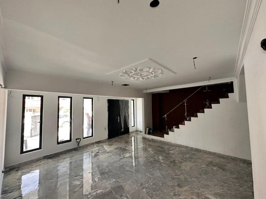 Renovated 2 Storey Teres USJ 17 Subang Jaya - photo 2