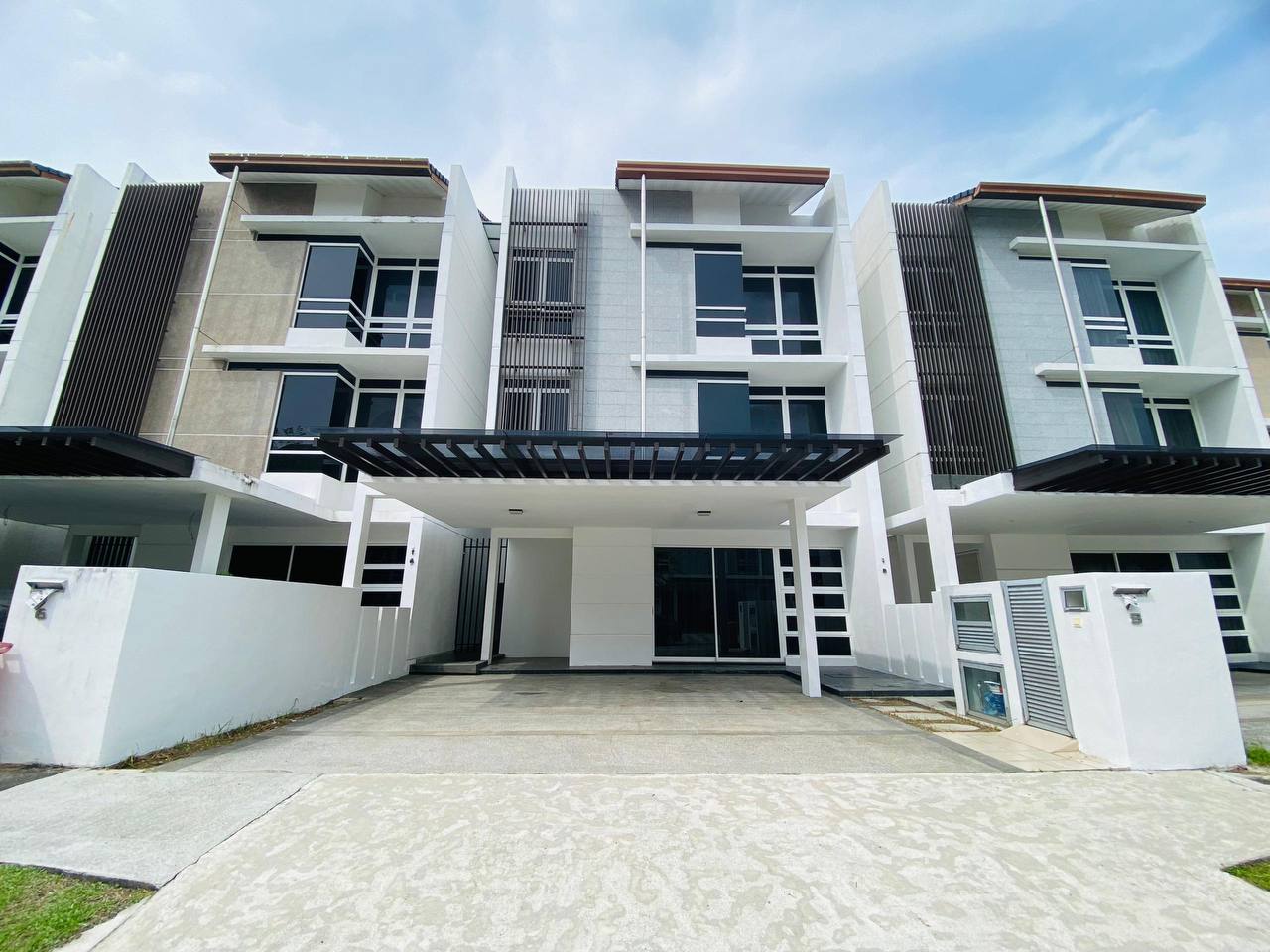 2 And Half Sty Hyperlink Duta Villa Putrajaya - photo 1