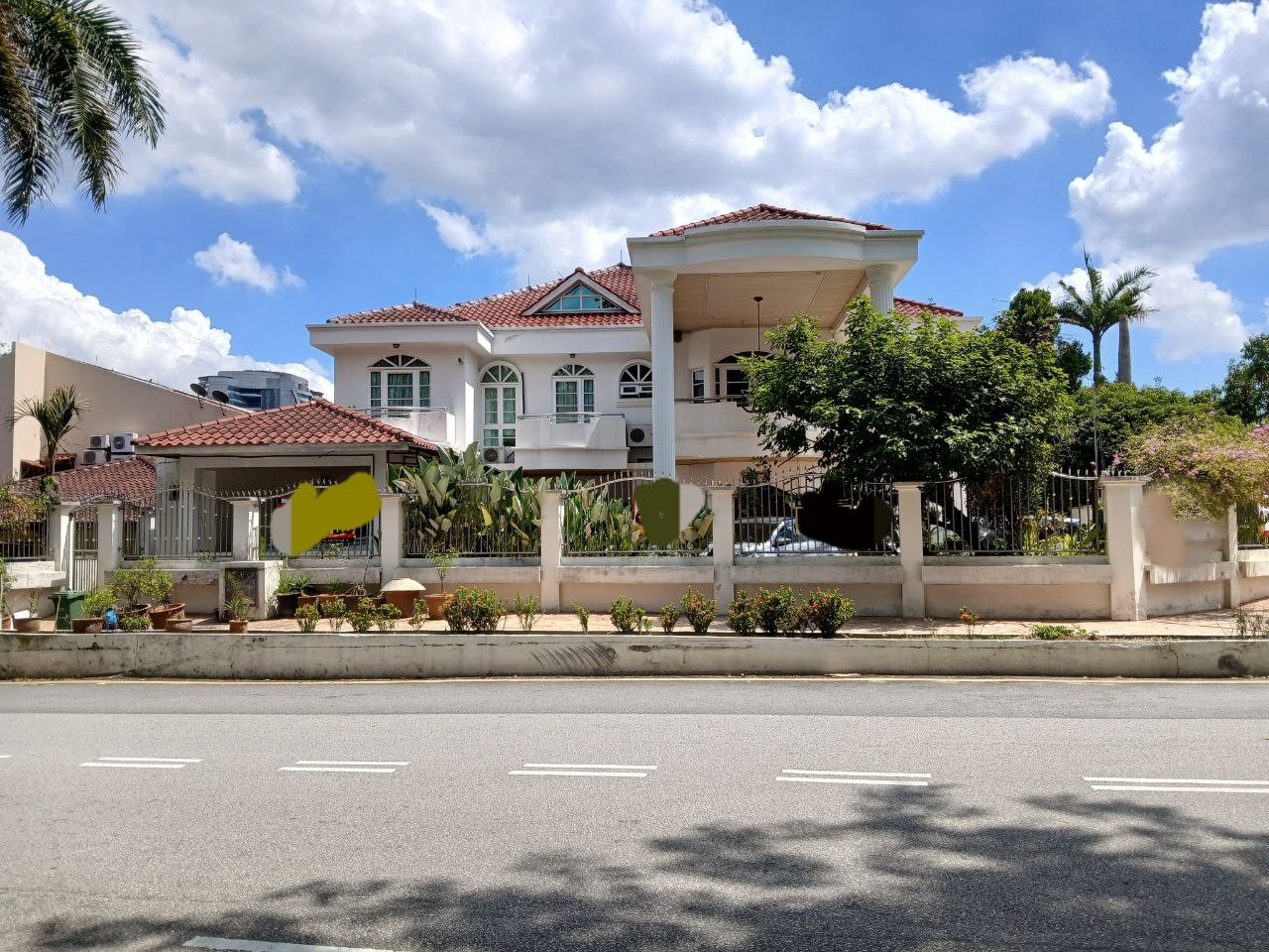 Corner Bungalow TTDI Jalan Aminuddin Baki KL