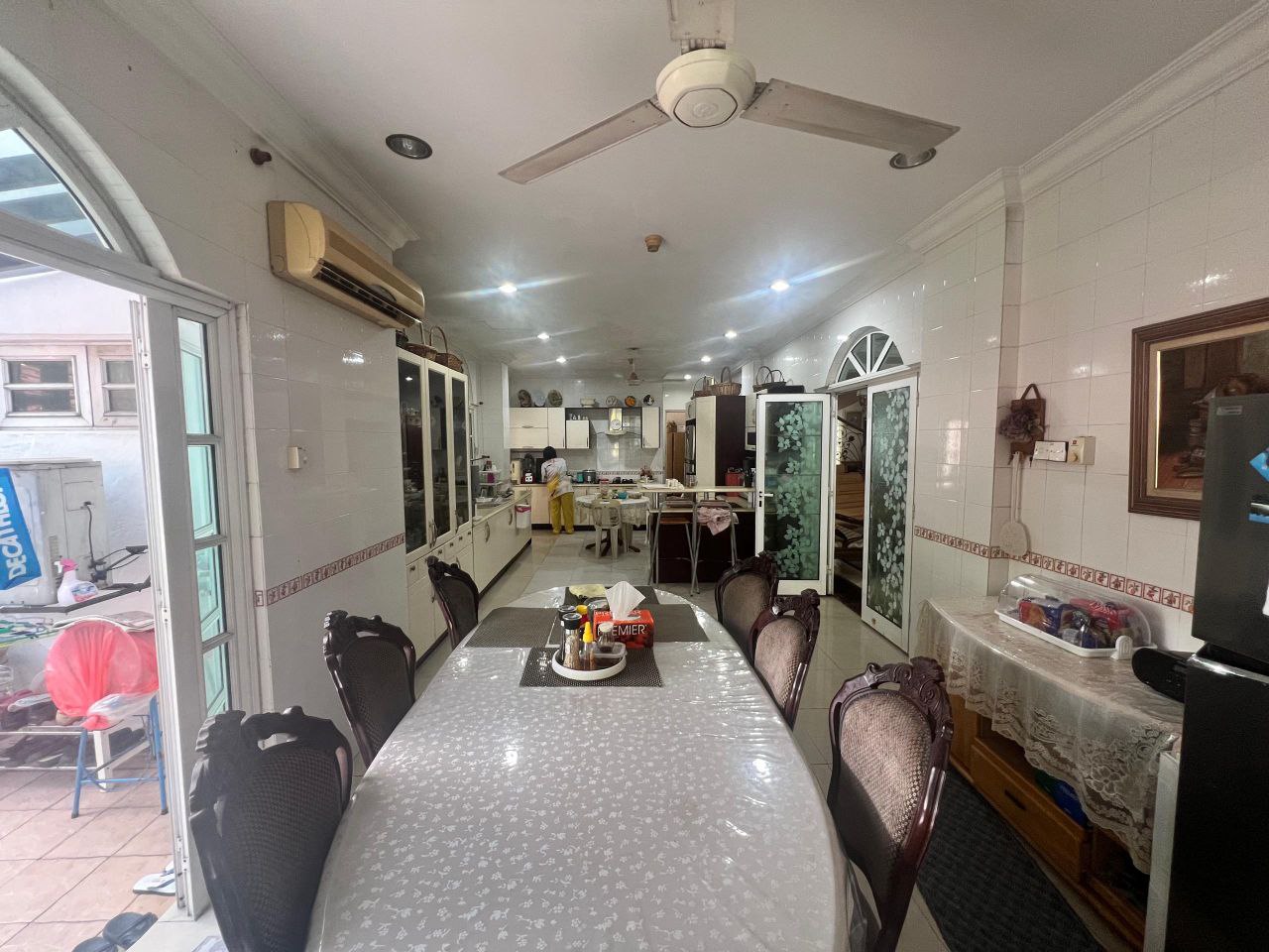 Corner Bungalow TTDI Jalan Aminuddin Baki KL - photo 12