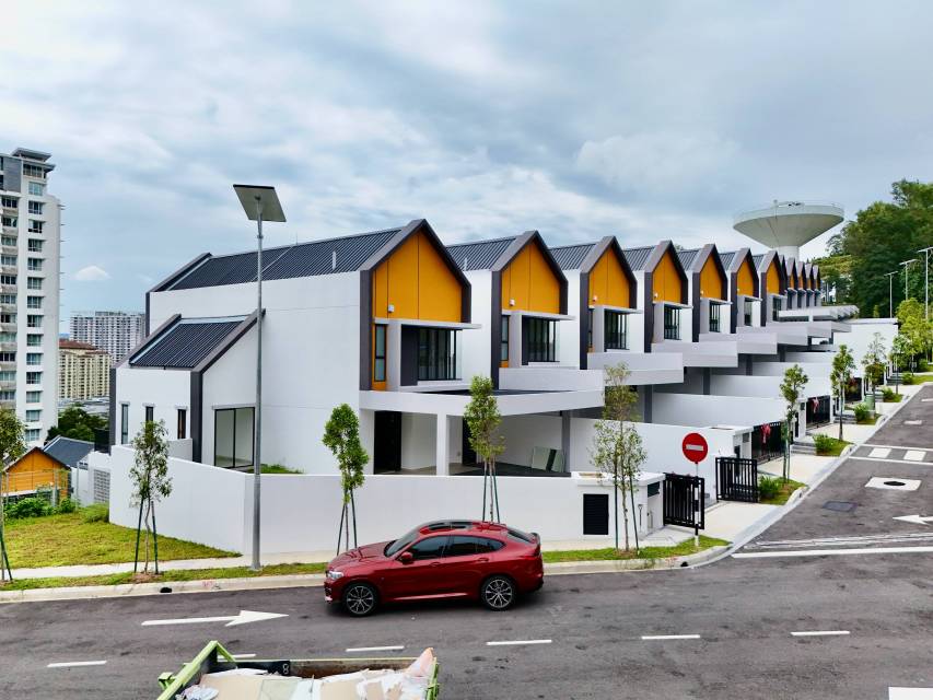 3 Storey Superlink House Desa Melawati KL - photo 11