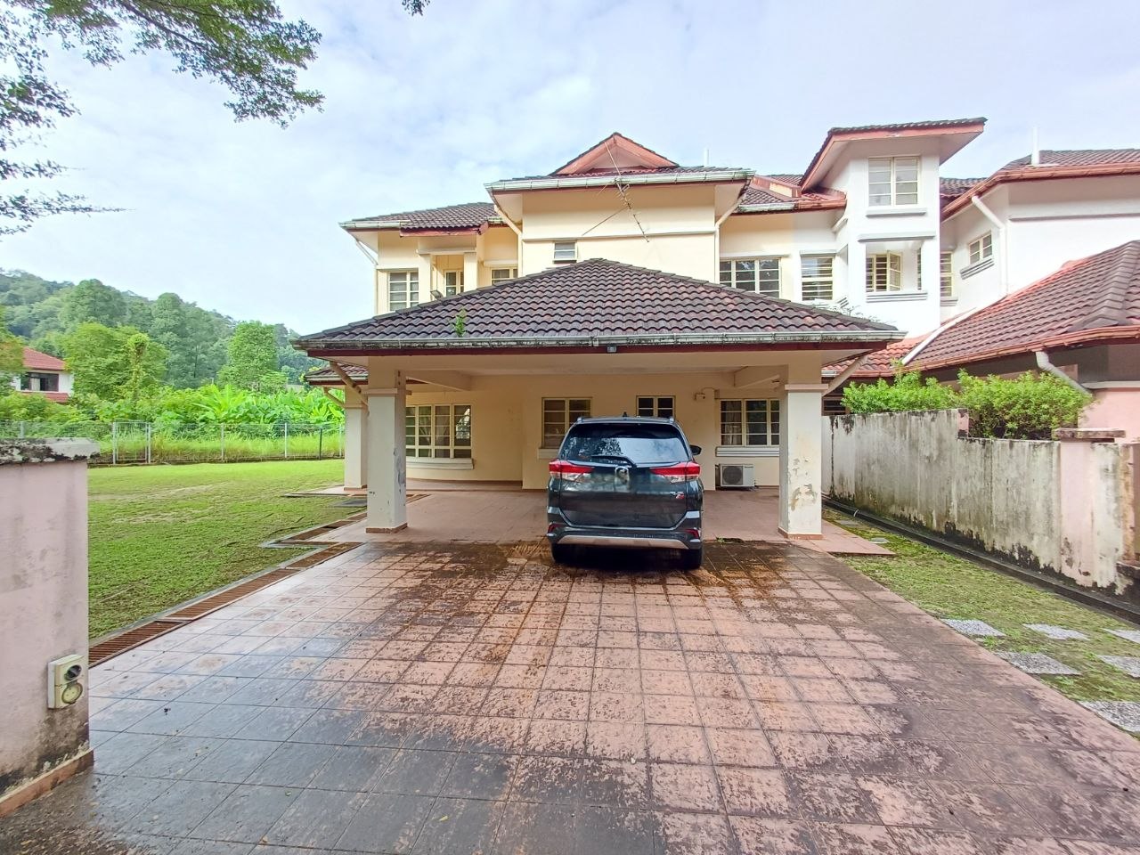 2 Storey Semi D House Seksyen 9 Kota Damansara