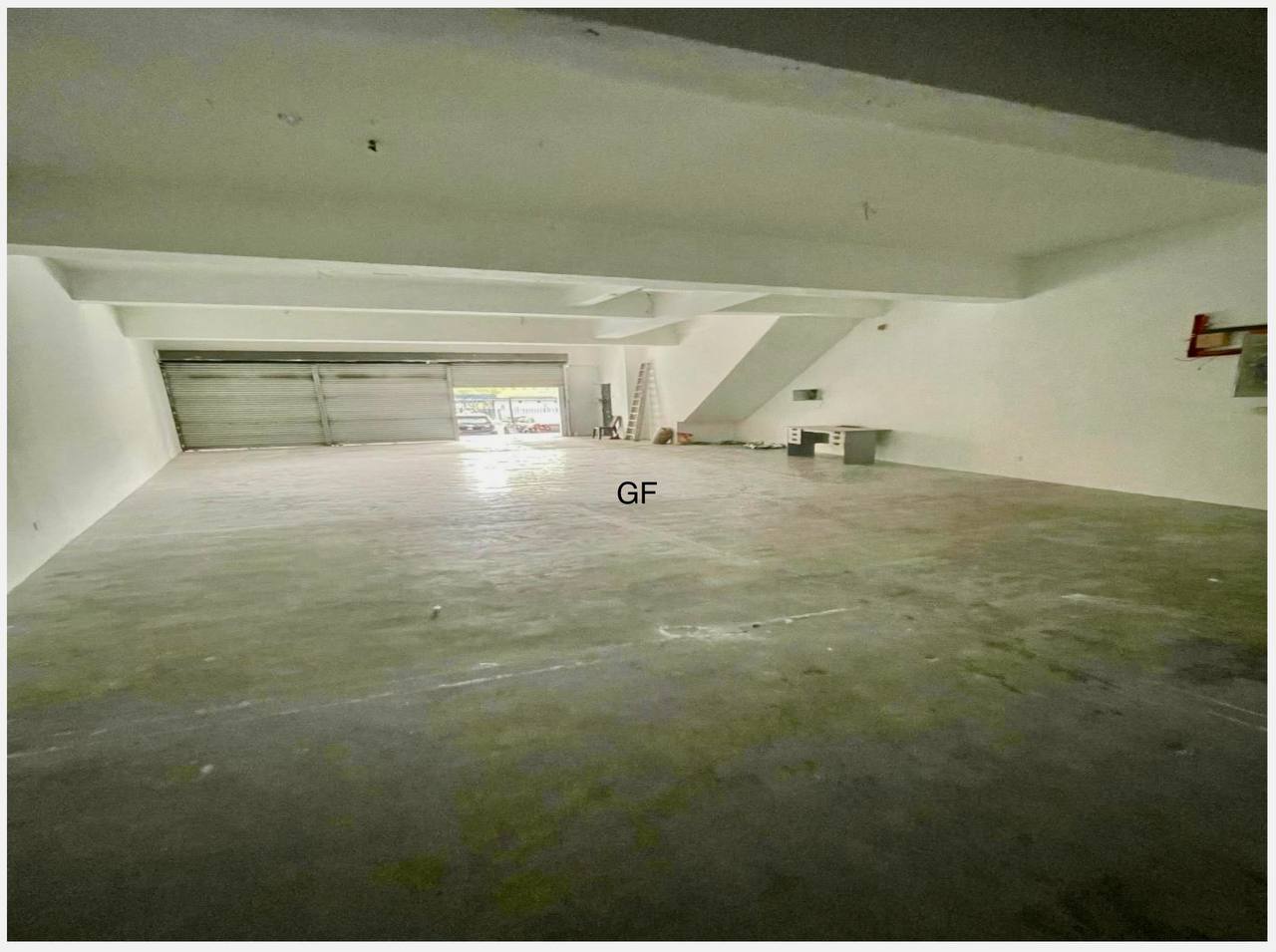 Ground Floor Shoplot For Rent Bandar Seri Putra - photo 2