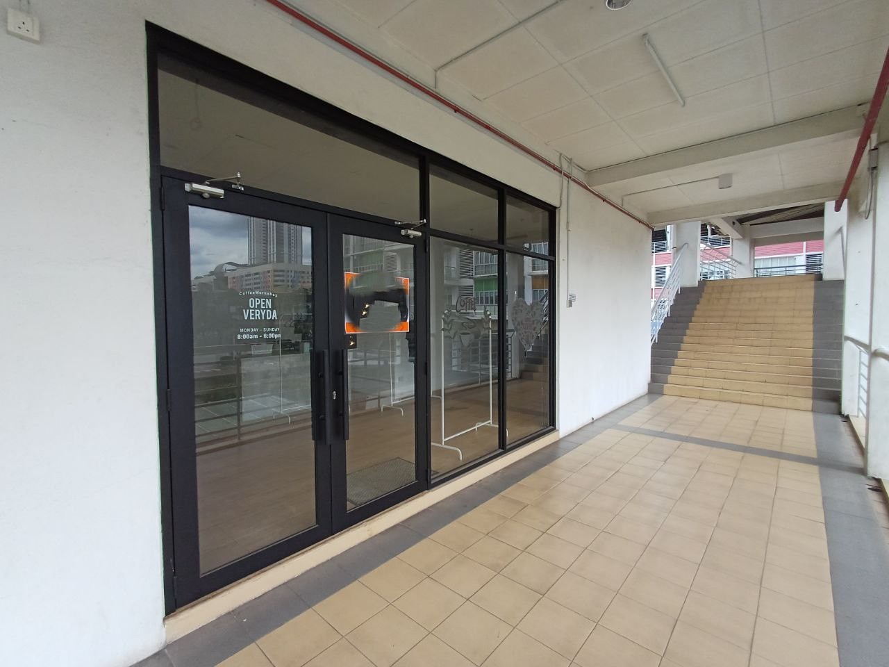 2 Storey Corner Shoplot Sunsuria Avenue Damansara - photo 3