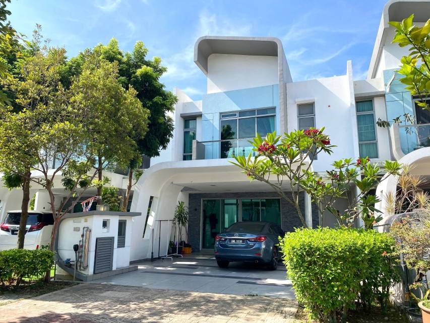 2 Sty Superlink Courtyard Villa Liu Liu Cyberjaya