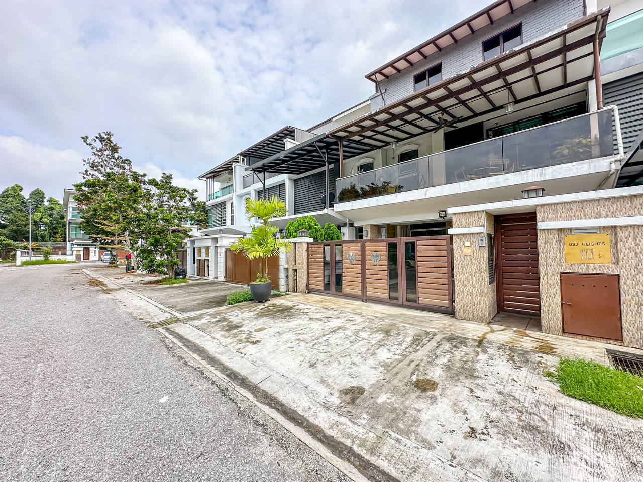 2 And Half Storey Superlink Cyprus Subang Jaya - photo 4