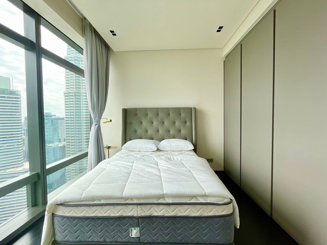 Luxury Four Seasons Residence KLCC - photo 10