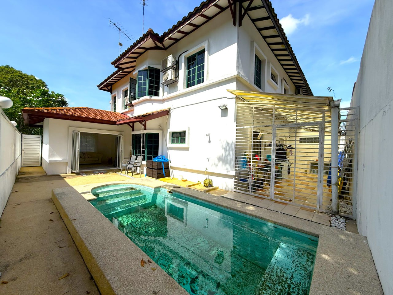 End Lot 2 Storey Semi D Taman Tiara Kemensah - photo 3