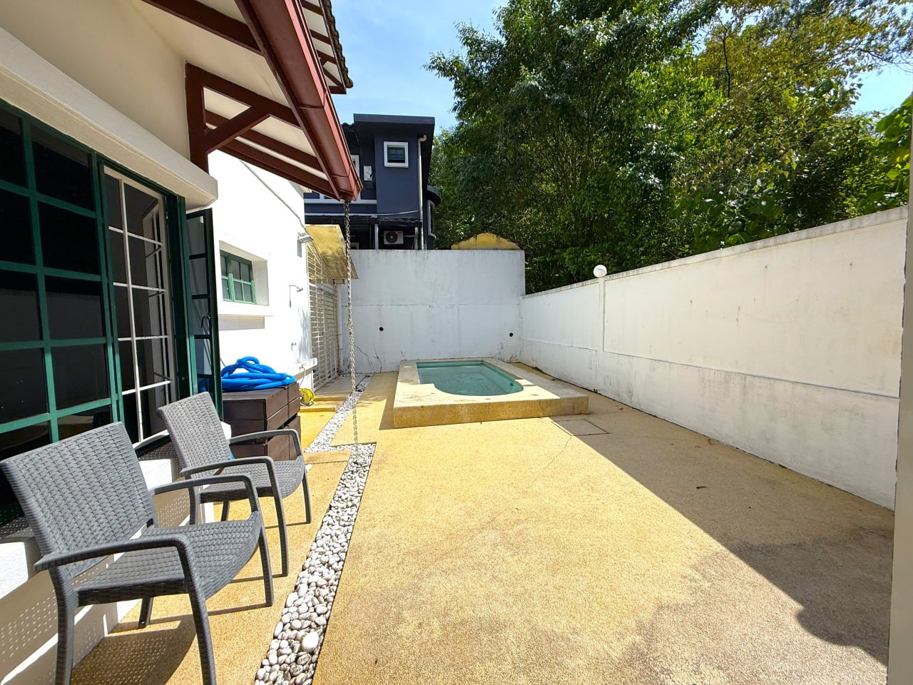 End Lot 2 Storey Semi D Taman Tiara Kemensah - photo 4