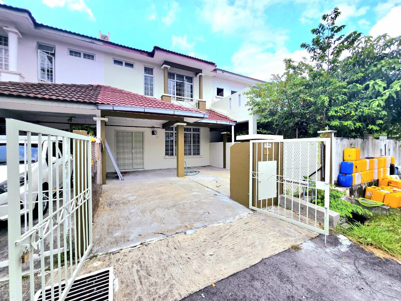 2 Storey Teres Bandar Mahkota Cheras - photo 3