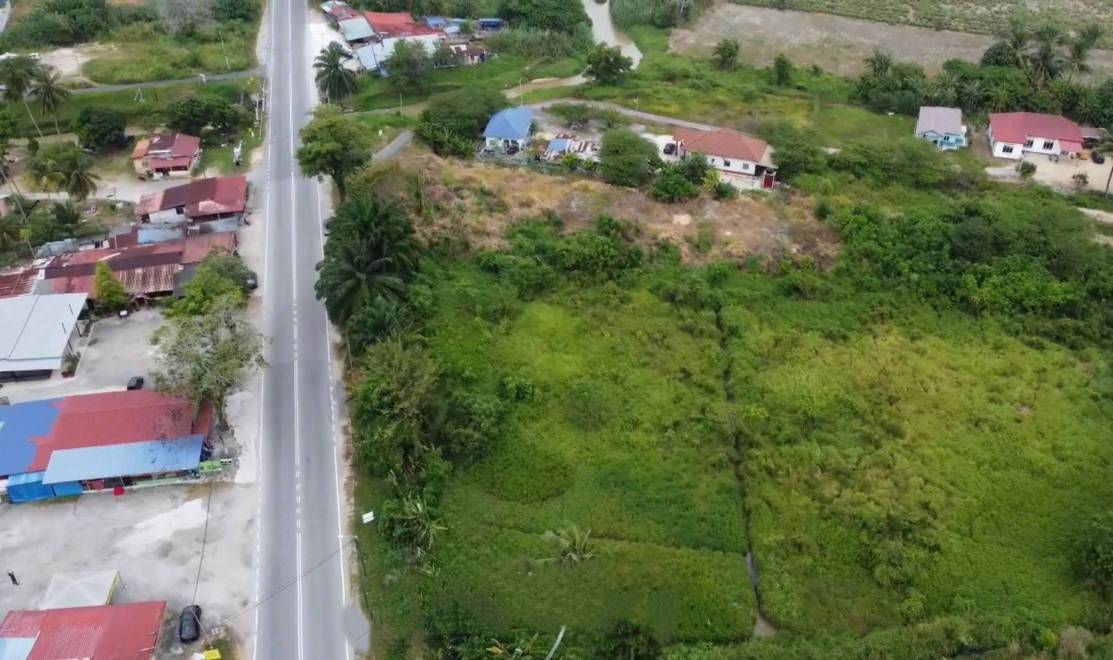 Tanah Komersial Jalan Semenyih Beranang - photo 2