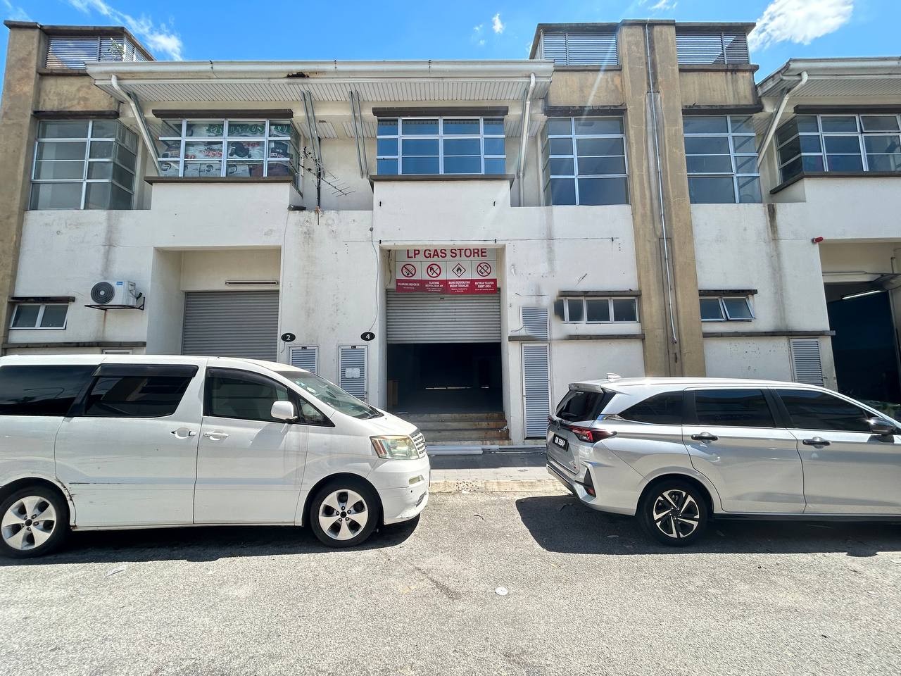 1 And Half Storey Warehouse Presint 14 Putrajaya