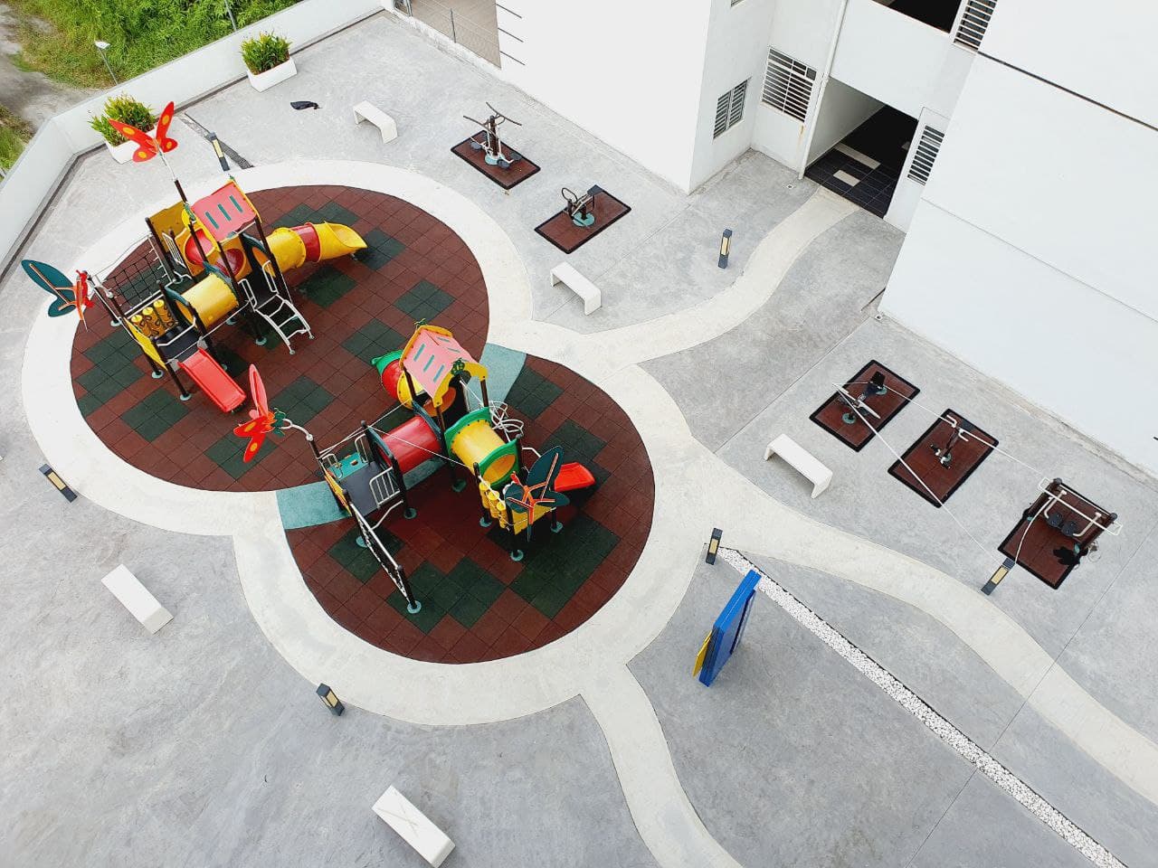 Freehold Condo with Backyard Corner Unit at Kajang - photo 8