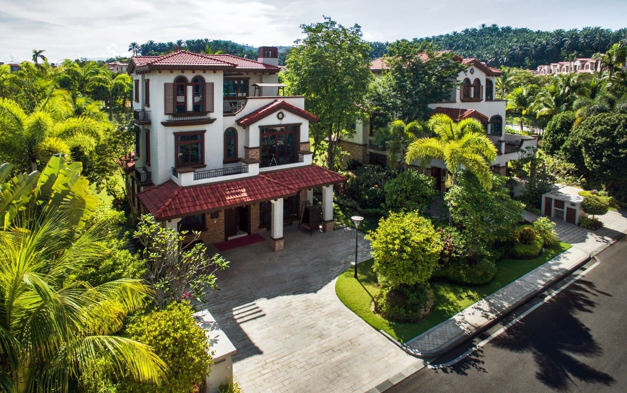 A brand new luxury resort style 3 Storey Bungalow - photo 10