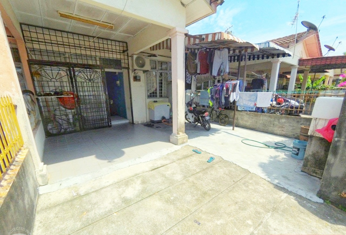 Teres Setingkat Seminit Sahaja ke Surau - photo 3
