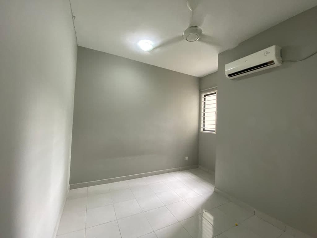 GROUND FLOOR FACING POOL Ivory Residence Condo - photo 4