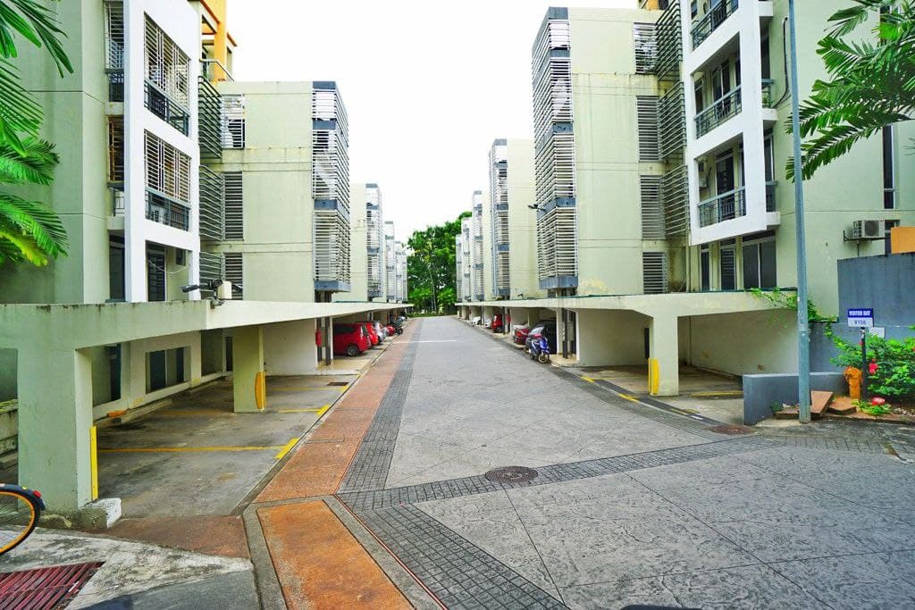 Walking Distance to MMU Freehold 4r3b Townvilla - photo 1