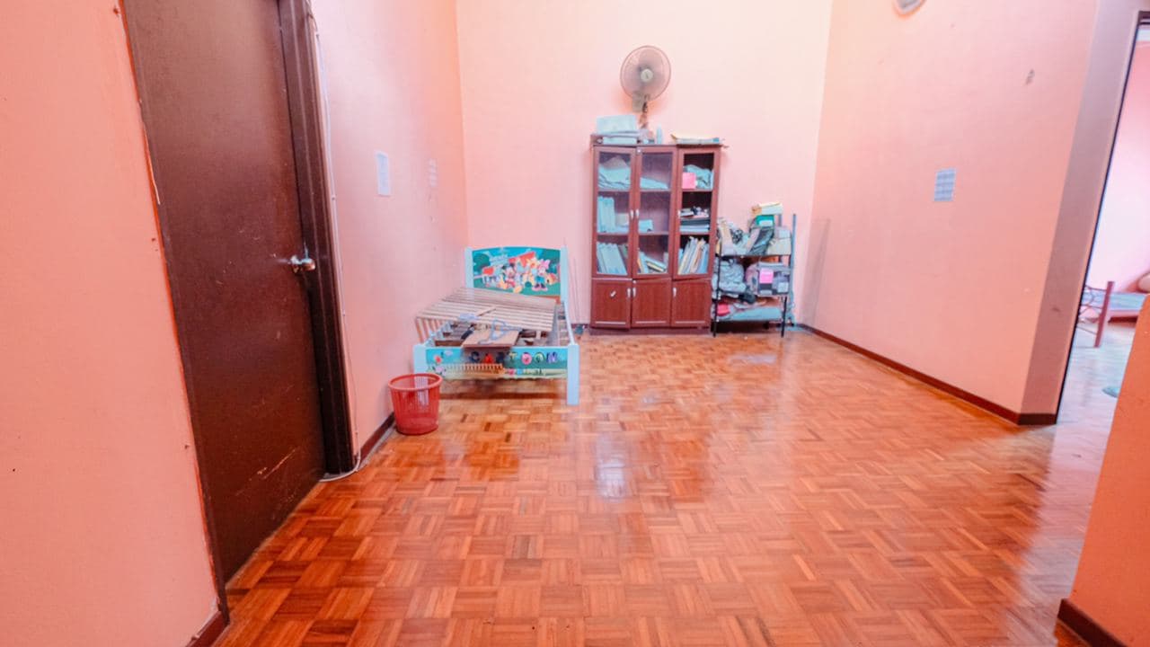 Renovated extended 2 storey in Tmn Saujana Puchong - photo 6