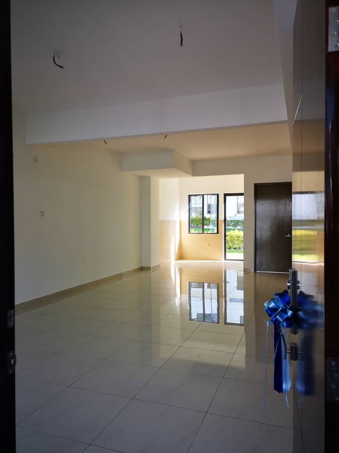Freehold Vacant Double Storey Terrace in Semenyih - photo 4