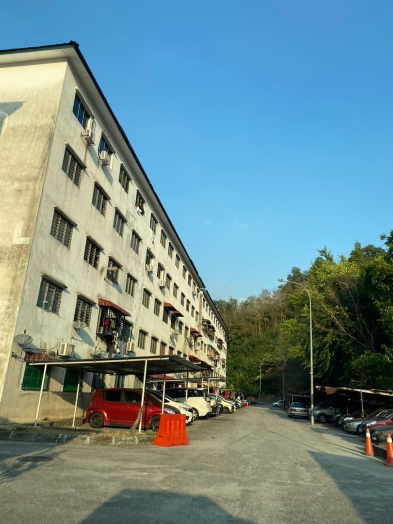 PANGSAPURI BLOK L TAMAN KAJANG UTAMA FASA 8