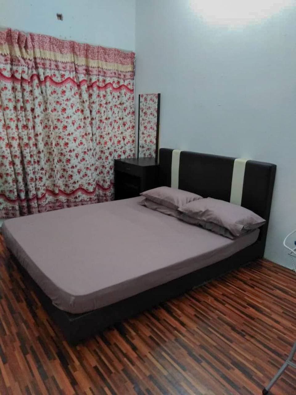 Single Storey Terrace Taman Sri Serdang, Serdang - photo 8