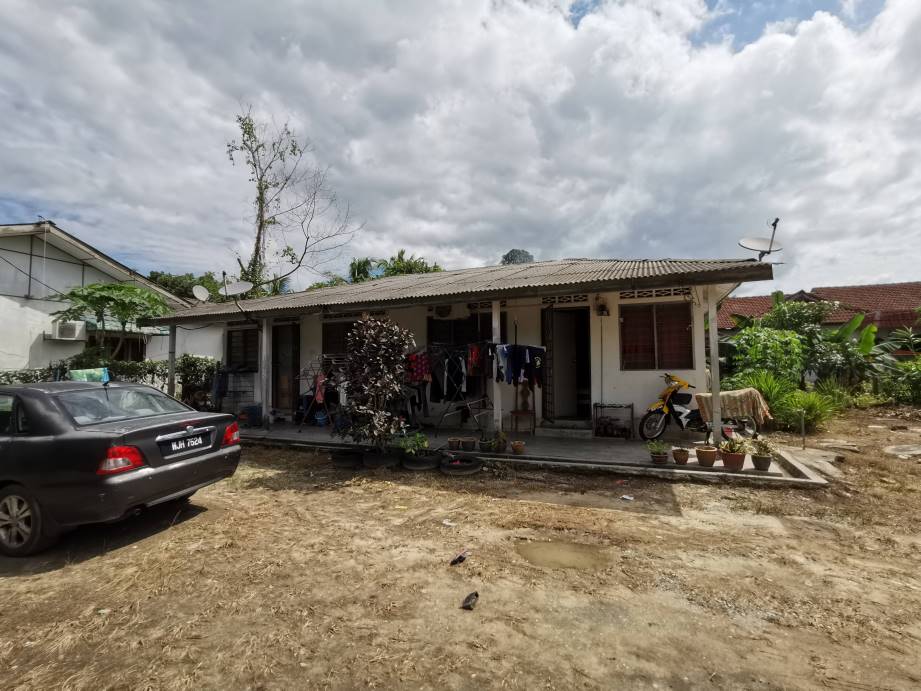 Banglo Setingkat Kg Felda LBJ, Labu Seremban - photo 12