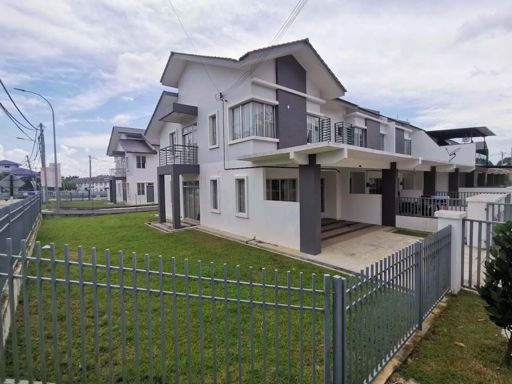 Partly Furnished Corner Terrace Batu Pahat Johor