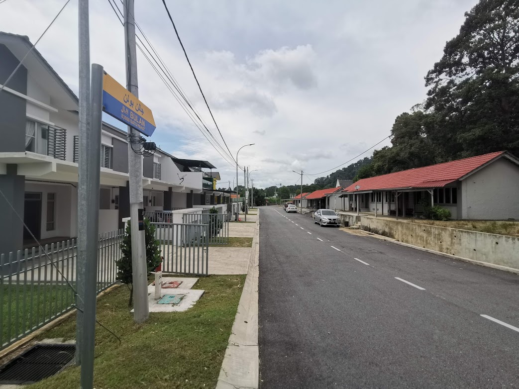 Partly Furnished Corner Terrace Batu Pahat Johor - photo 4