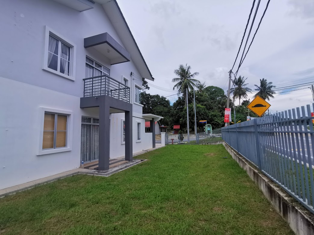 Partly Furnished Corner Terrace Batu Pahat Johor - photo 6