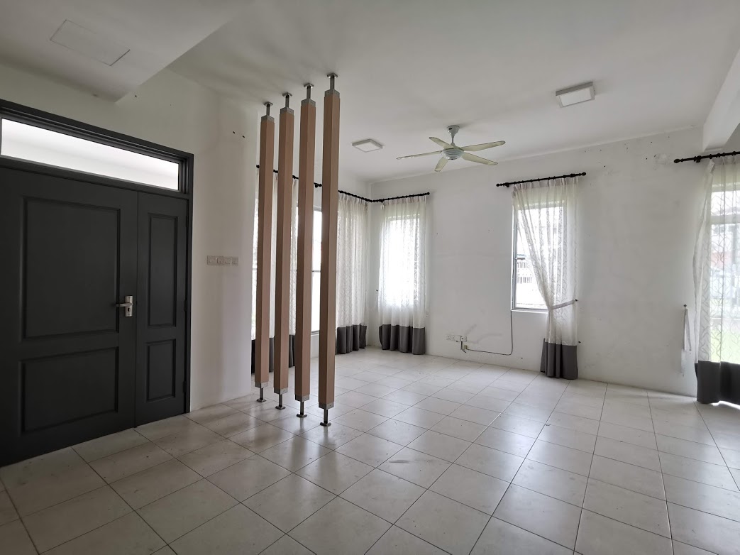 Partly Furnished Corner Terrace Batu Pahat Johor - photo 10