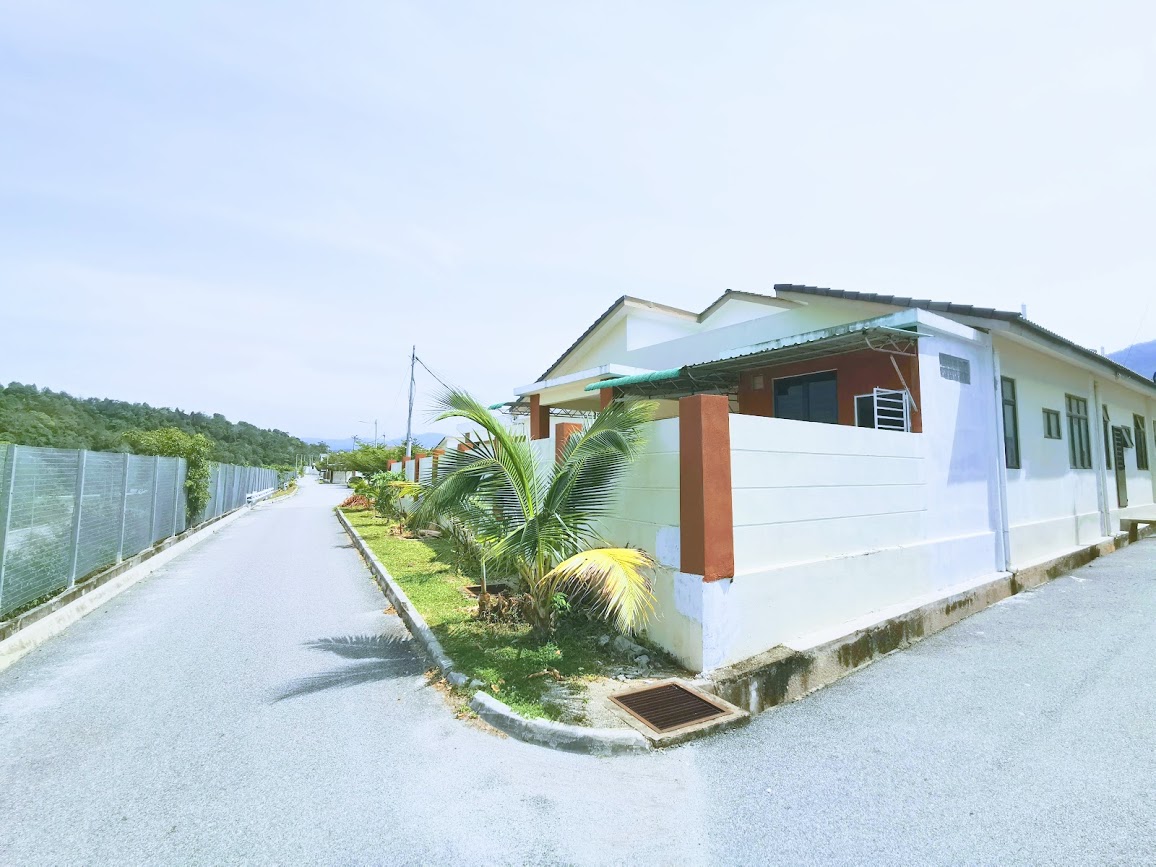 Seremban Taman Nusa Intan Corner Lot Teres
