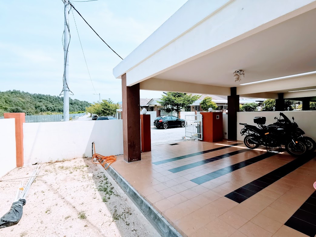 Seremban Taman Nusa Intan Corner Lot Teres - photo 6