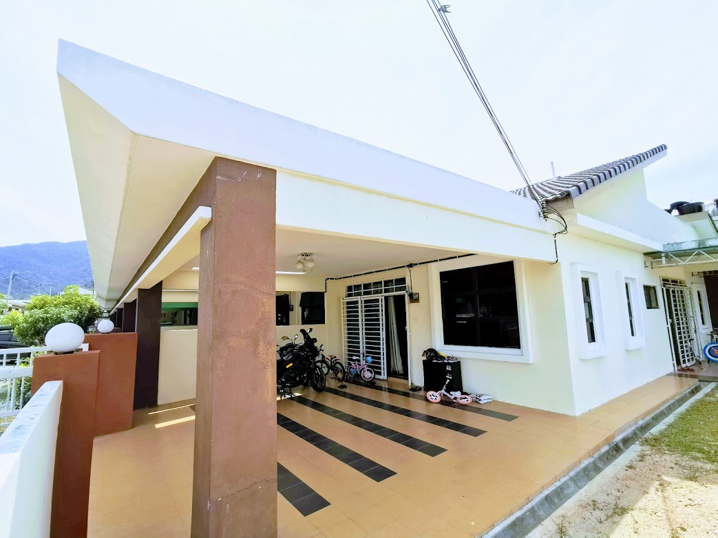 Seremban Taman Nusa Intan Corner Lot Teres - photo 7