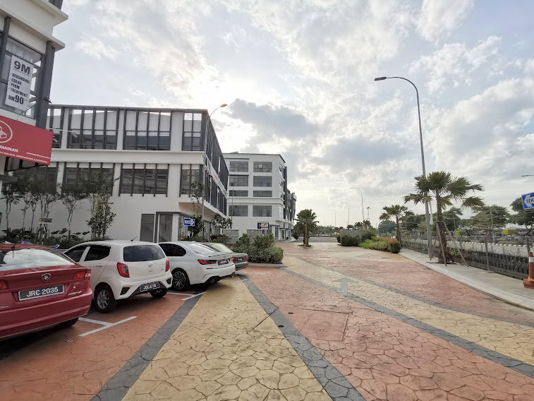 VERSIS Batu Pahat - photo 10