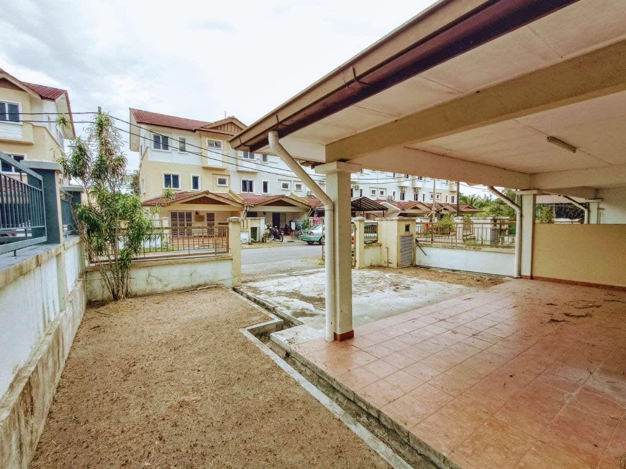 Taman Anggerik Emas, Kajang - photo 12