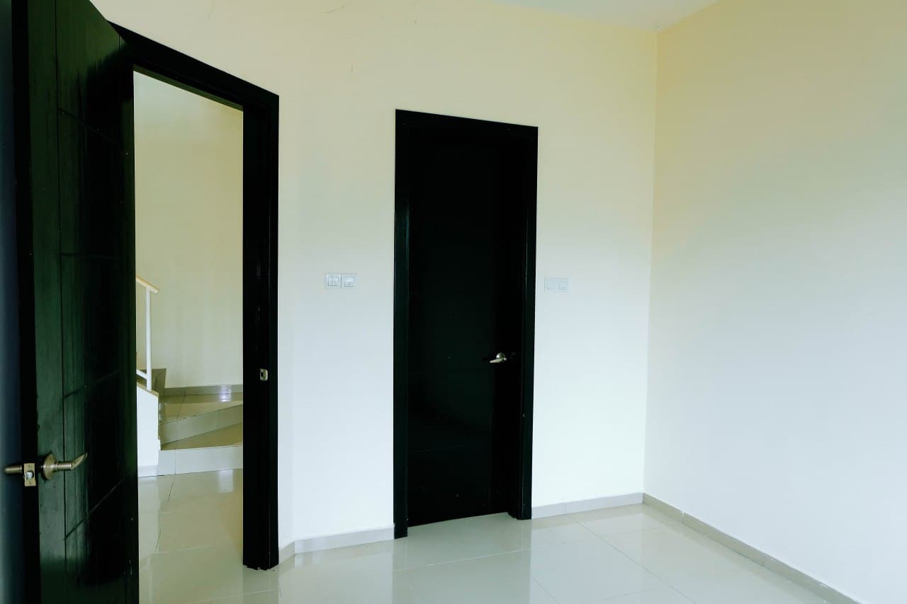 Corner Lot Semi-D 3 Storey Tmn Damai Mewah Kajang - photo 12