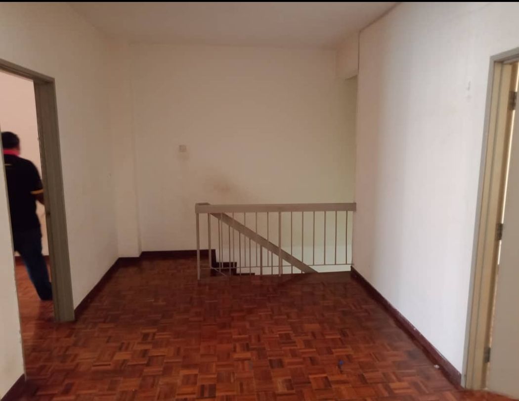 Open Facing Double Storey PUJ 2 Puncak Jalil - photo 4