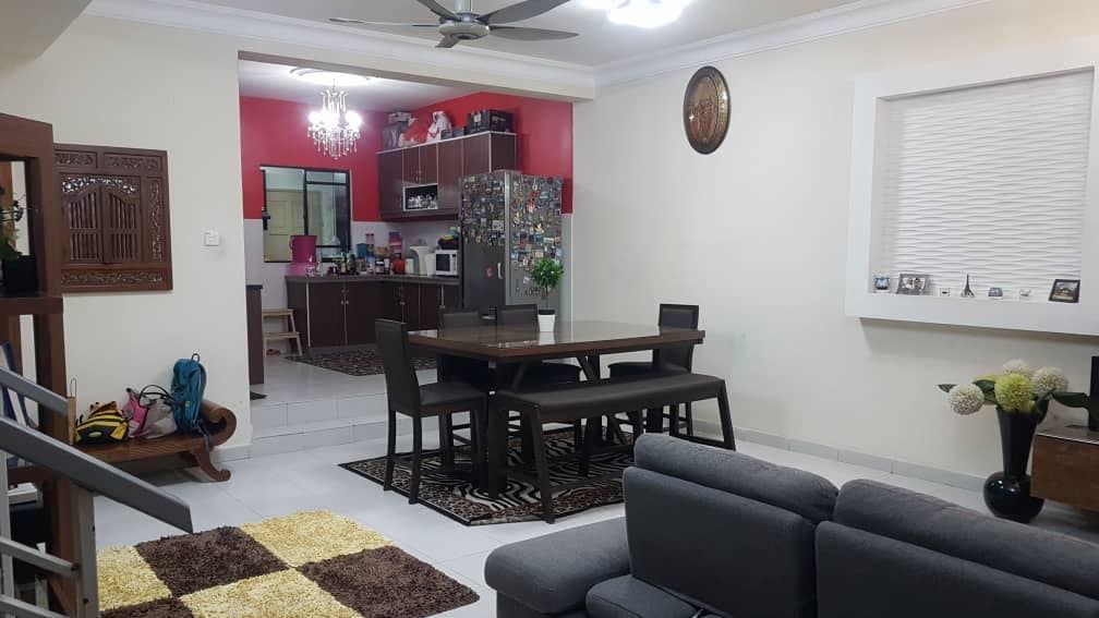 Double Storey Terrace Desa Coalfield Sungai Buloh - photo 2