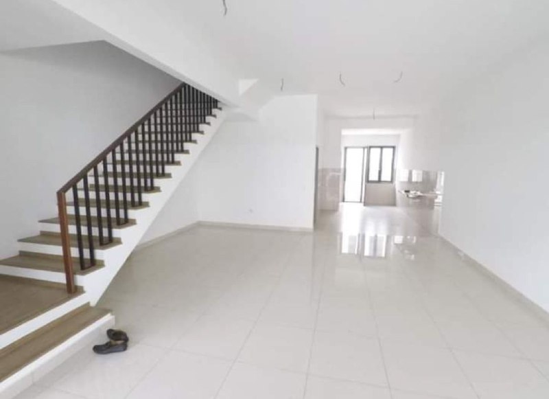Double Storey Elmina Green 1, Elmina West FREEHOLD - photo 2