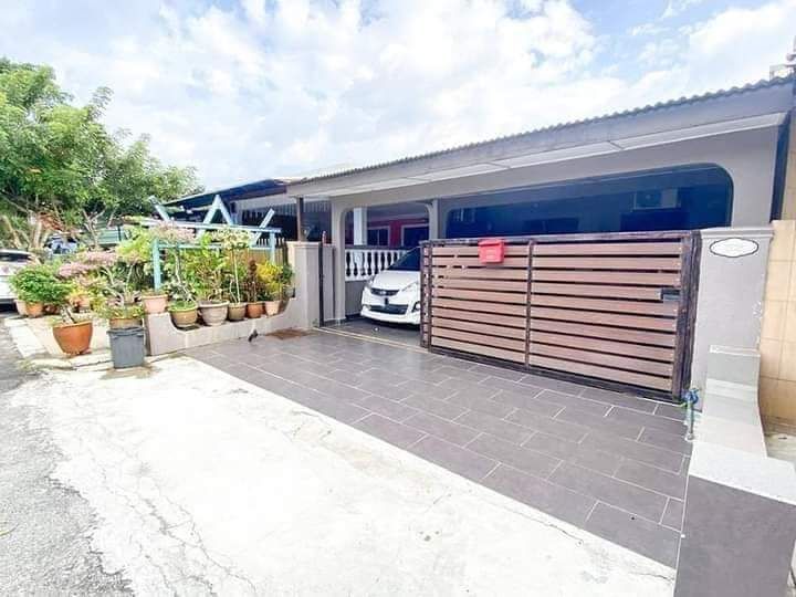 1 Storey Taman Sri Indah Balakong NEAR AEON CHERAS